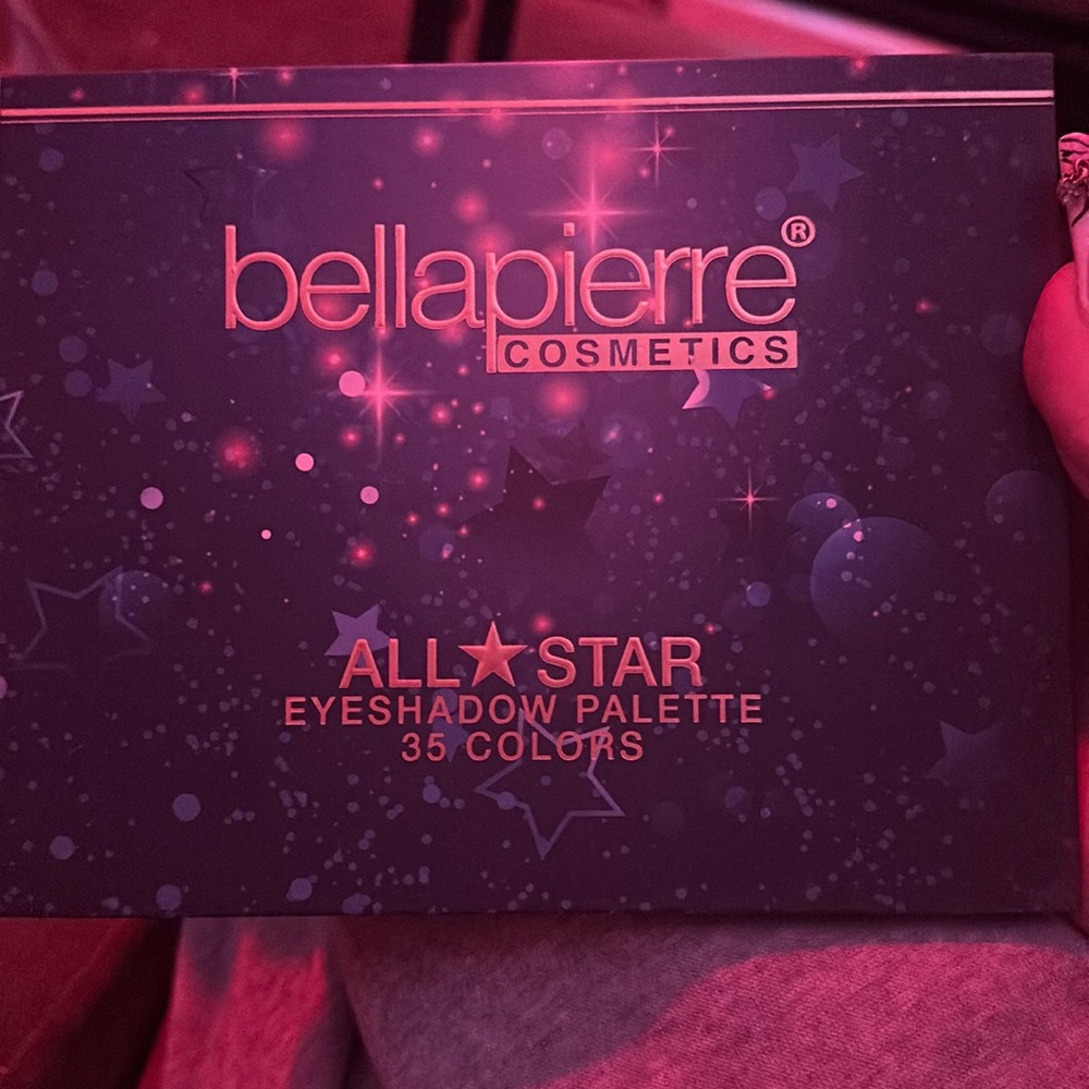Eyeshadow palette